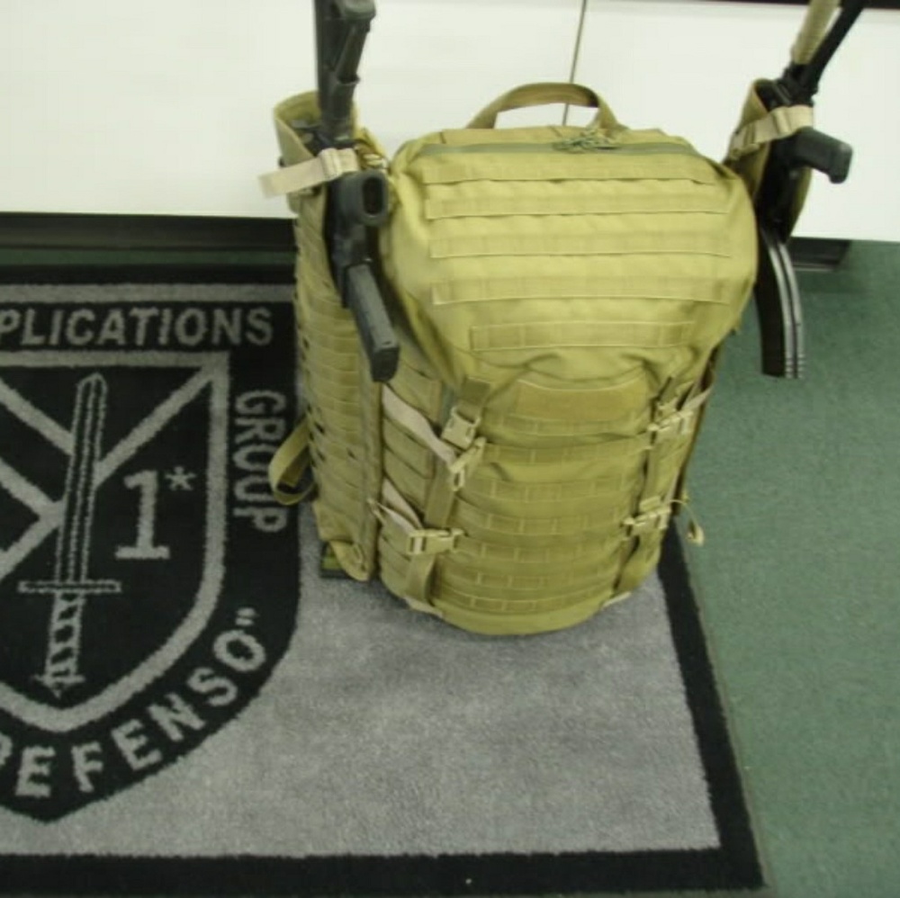 NWOT RARE AUTHENTIC MOLLE II RIFLEMAN RUCKSACK TRI - Picture 2 of 8